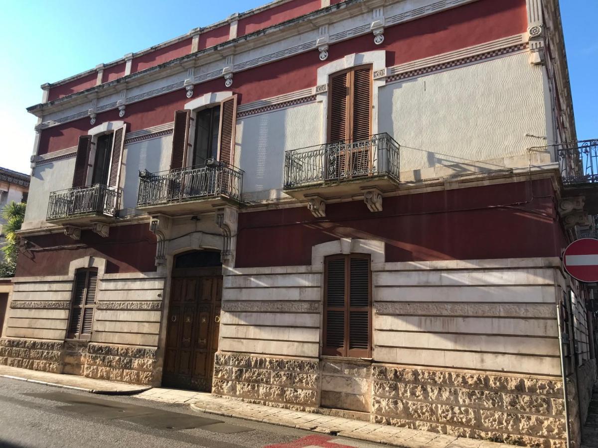 Palazzo De Bellis Vitti Nella Citta Delle Grotte Bed & Breakfast กัสเตลลานา กรอตเต ภายนอก รูปภาพ